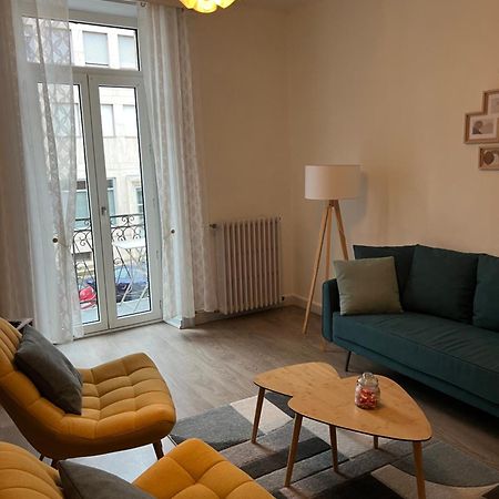 Appartement T4 70M2 - Meuble - Centre Ville - Proche Thermes Lons-le-Saunier Zewnętrze zdjęcie