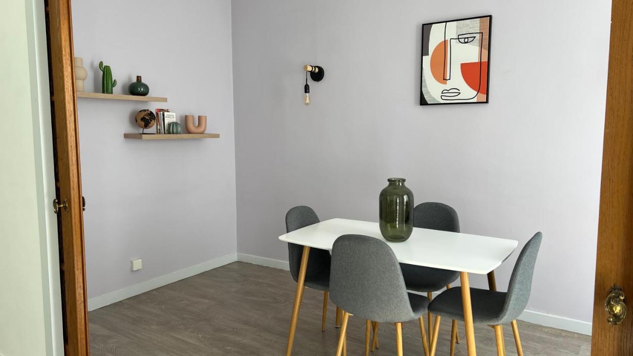 Appartement T4 70M2 - Meuble - Centre Ville - Proche Thermes Lons-le-Saunier Zewnętrze zdjęcie