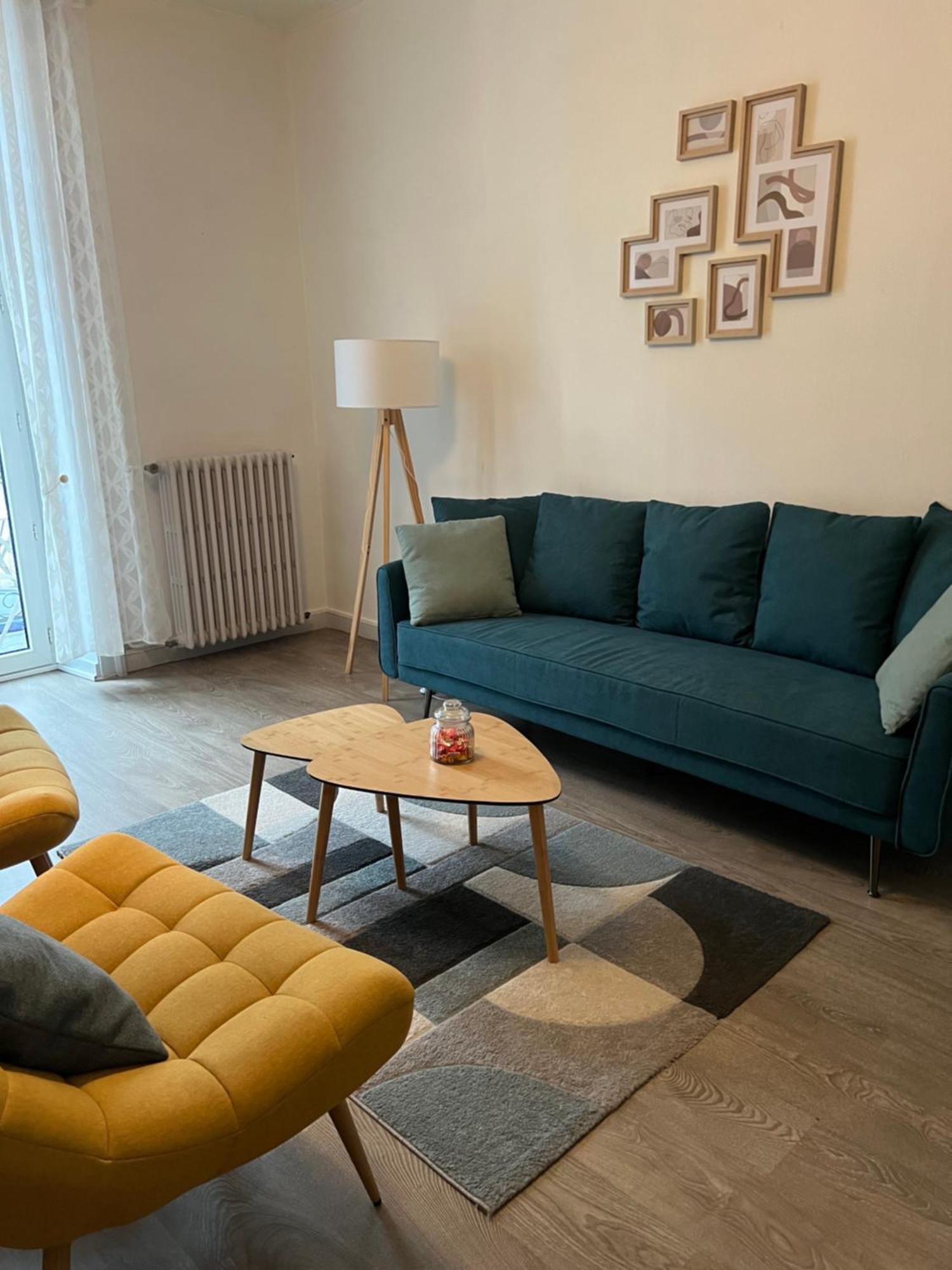 Appartement T4 70M2 - Meuble - Centre Ville - Proche Thermes Lons-le-Saunier Zewnętrze zdjęcie